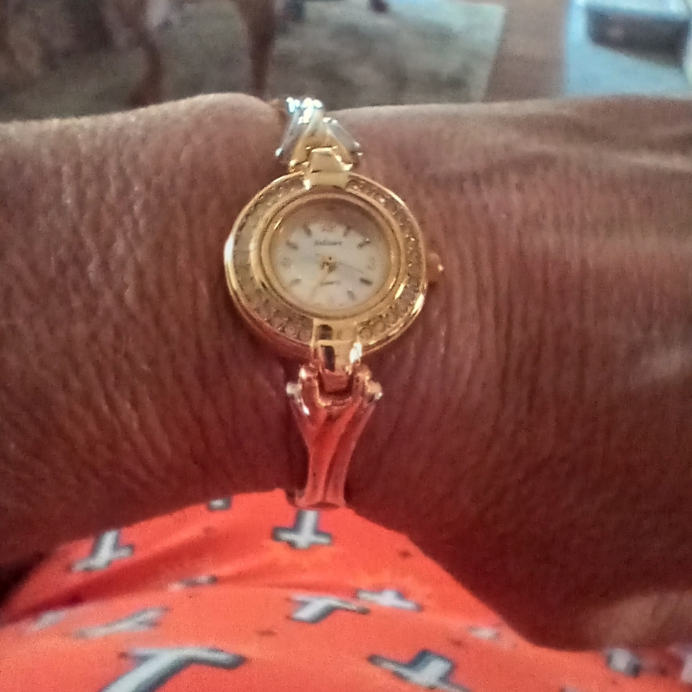 Solitaire woman's watch